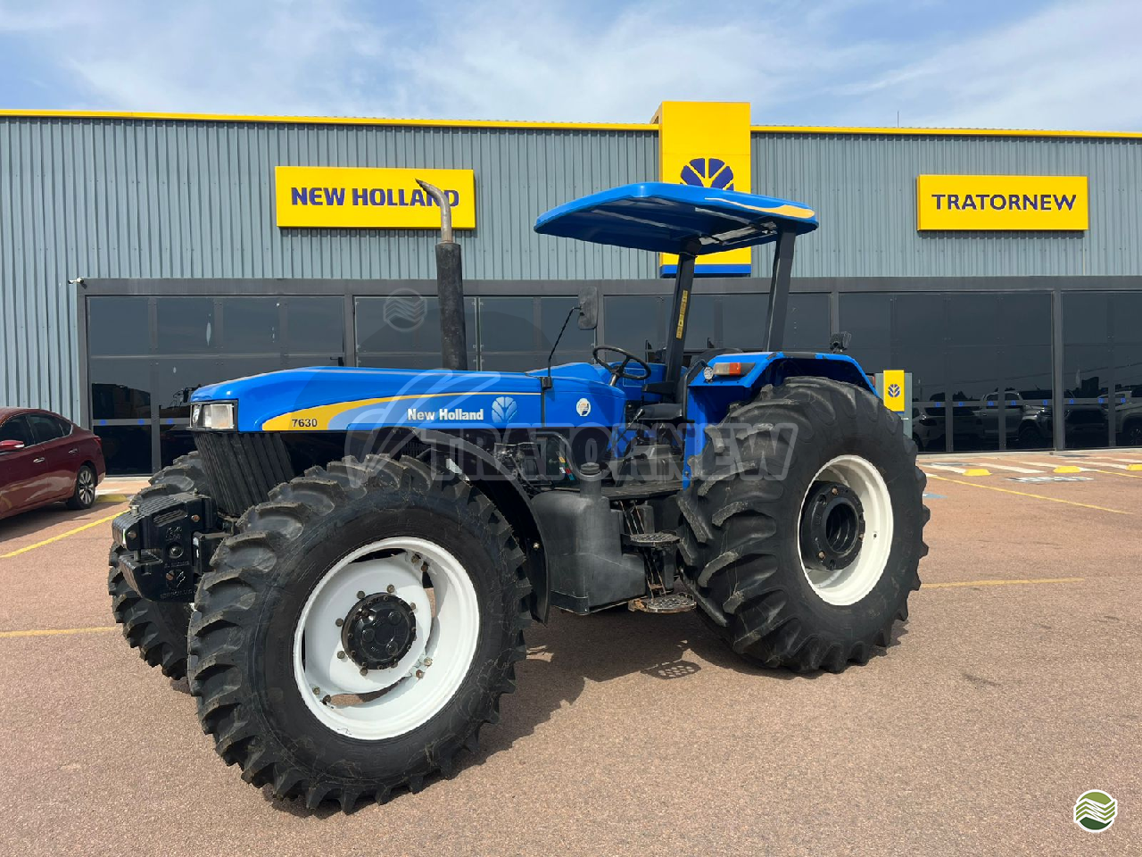TRATOR NEW HOLLAND NEW 7630 Tração 4x4 Tratornew S/A - New Holland PONTA GROSSA PARANÁ PR